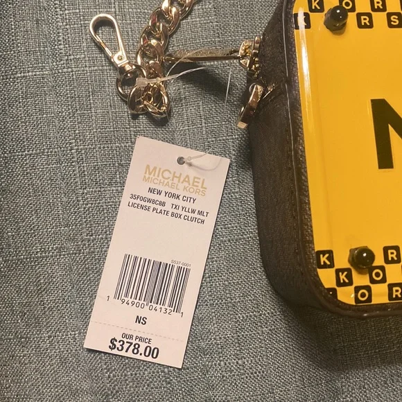 Michael Kors NYC license plate crossbody NWT - Picture 2 of 12
